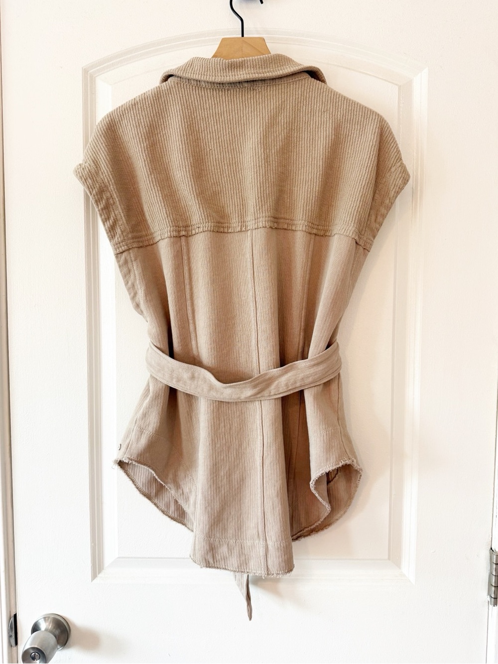 ANTHROPOLOGIE PILCRO Belted Tan Vest 100% Cotton Size Small - Picture 6 of 9